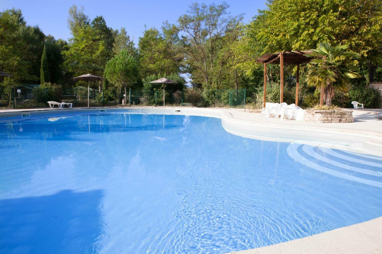 ホテルCamping L'Eau Vive Dauphin エクステリア 写真